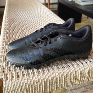 Adidas Predator Soccer Cleats
Men’s size 9